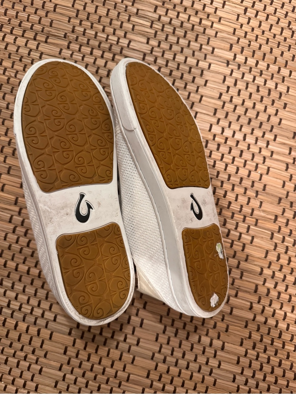 OluKai Pehuea Li White Knit Lace-Up Sneaker Shoes Collapsible-Back slip-on - Picture 9 of 10